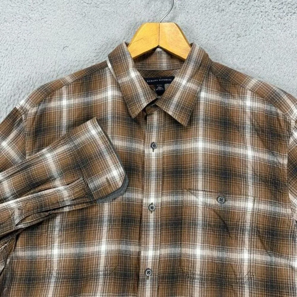 Banana Republic Dress Shirt Adult XL 17-17.5 Brown White Plaid Button Up Mens